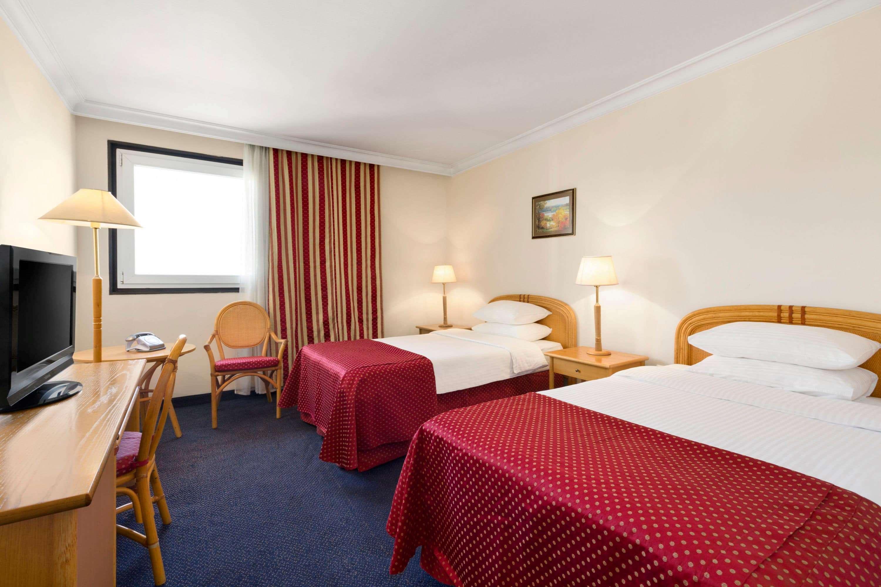 Ramada By Wyndham City Center Hotel 4*
